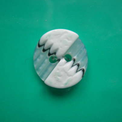 2 Holes New Design Polyester Button (S-078)